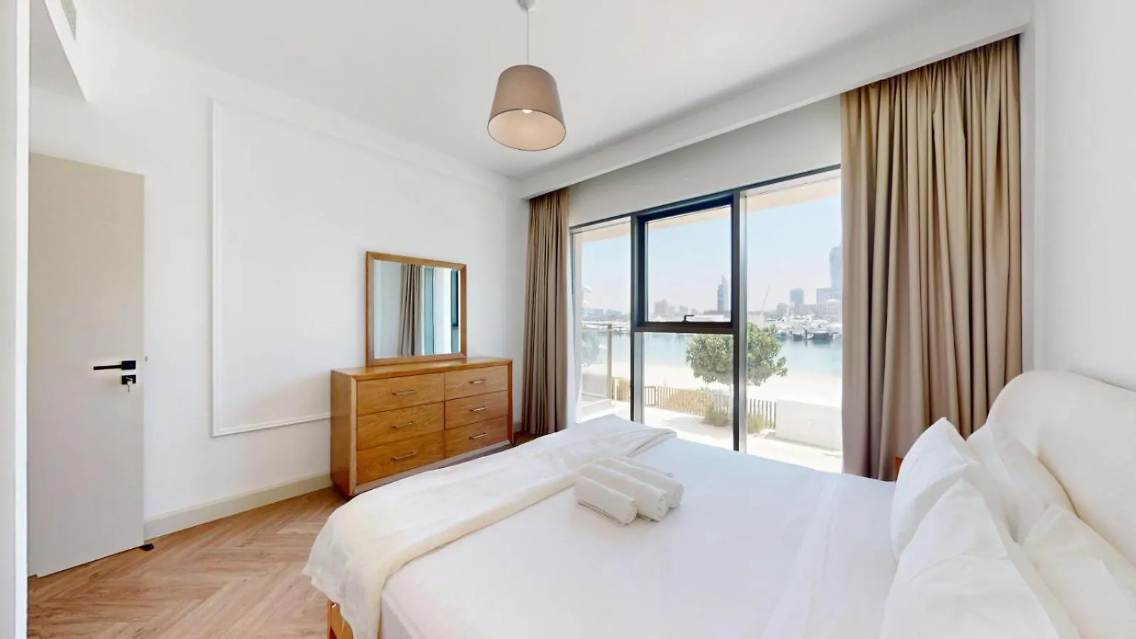 Marina Vista - Immaculate Three Bed With Sea Views Apartment Dubai
